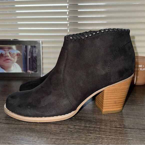 DV8 Dolce Vita Faux Suede Whipstitch Side Zip Judey‎ Heeled Ankle Bootie Size 7 - Picture 3 of 8